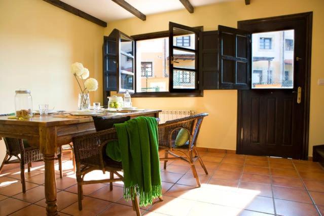 Apartamentos Santillana Del Mar Exteriér fotografie