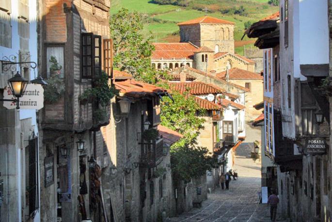Apartamentos Santillana Del Mar Exteriér fotografie